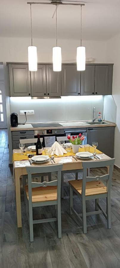 Апартаменты David Apartman Шиофок Экстерьер фото